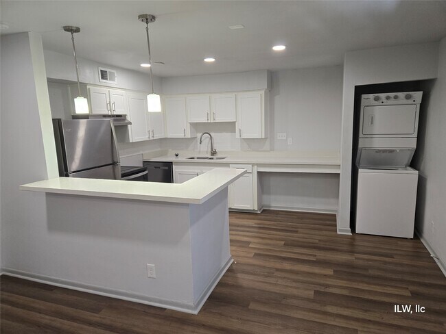 Photo - 815 Harvard St Unit 44