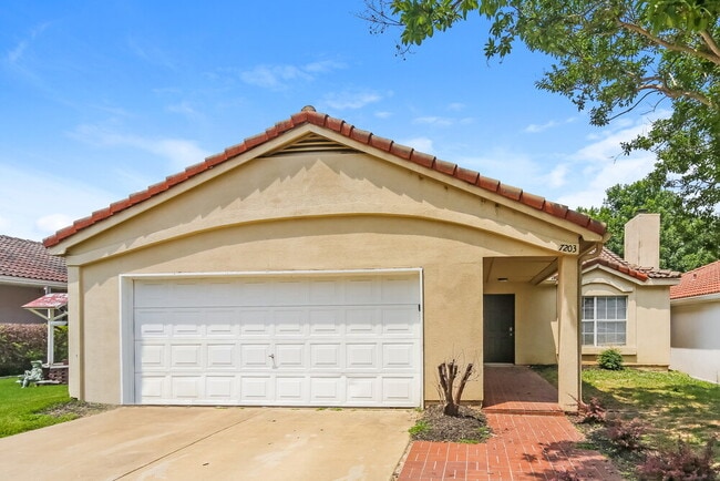 Building Photo - 7203 Atterbury Cir E