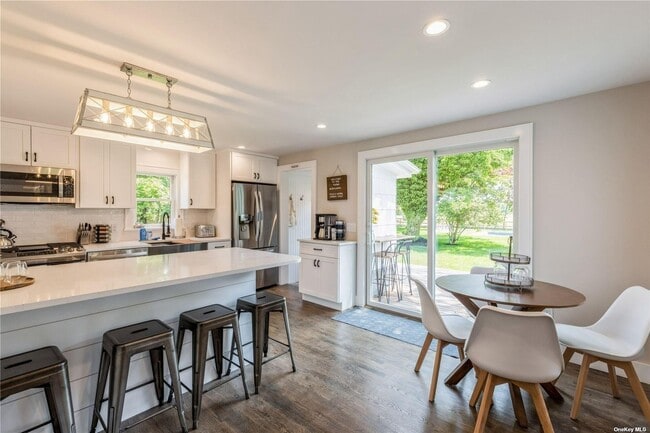 Photo - 3400 Youngs Ave