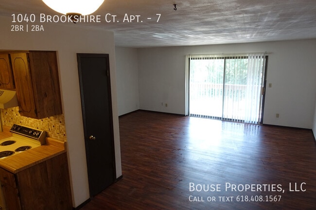 Photo - 1040 Brookshire Ct Unit 7