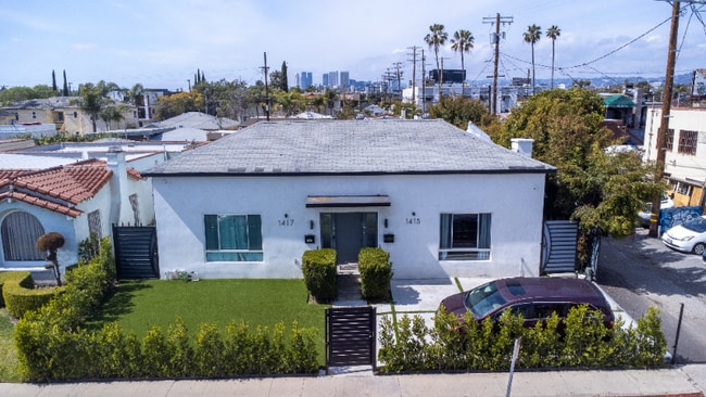 Photo - 1415 Stearns Dr House