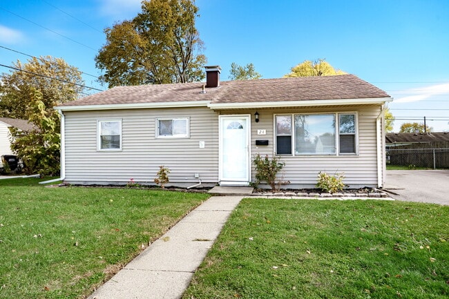 Photo - 24 Ramona Dr