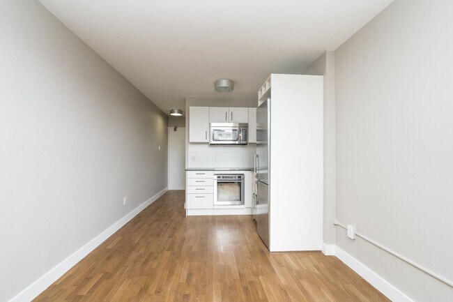 Photo - 798 Richmond Street West Unit 263