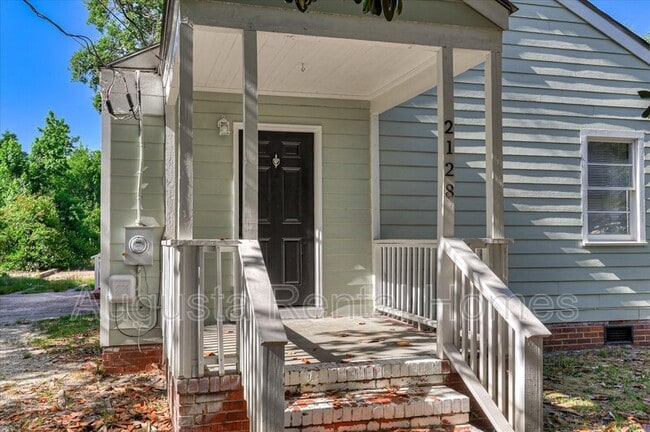 Photo - 2128 Roosevelt Dr