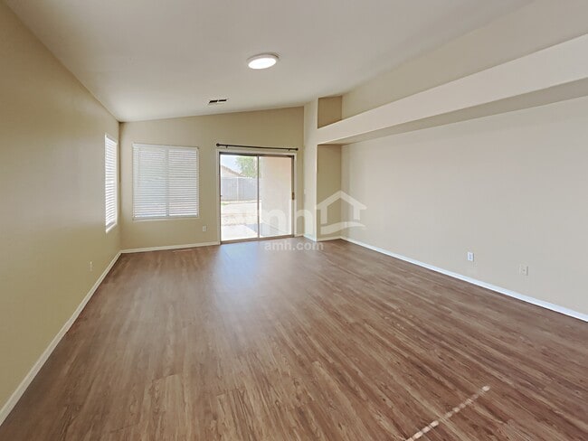 3614 W Vineyard Rd