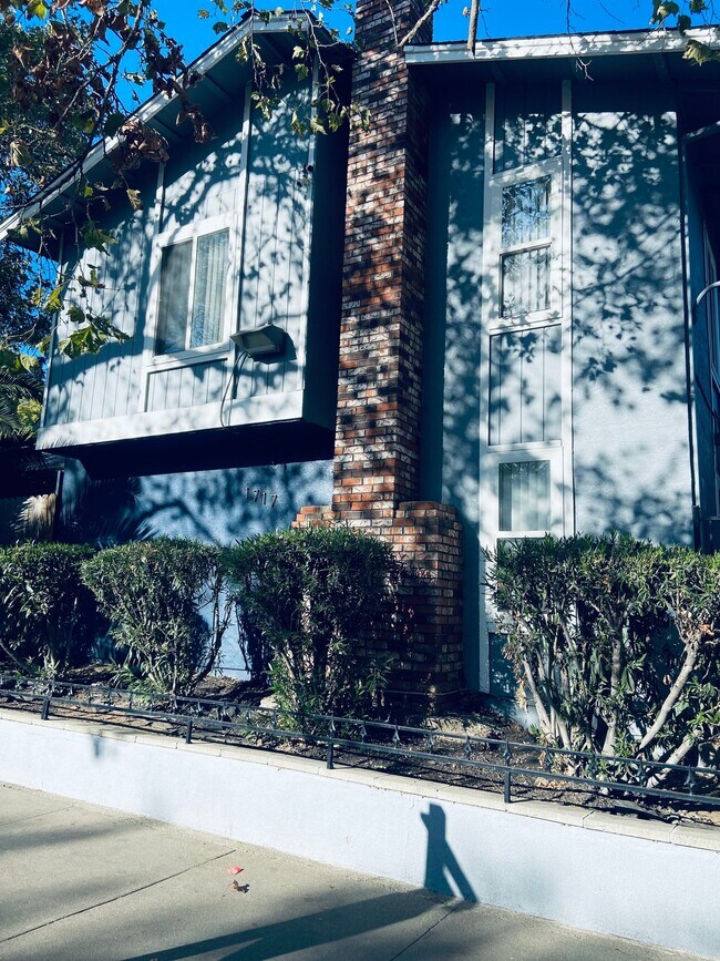 W St Apartments