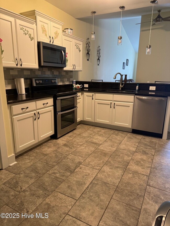 Photo - 2132 Remington Ct