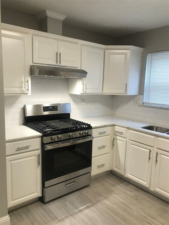 Photo - 9910 Stepney Green Dr