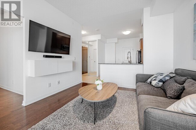 Photo - 215 Sherway Gardens Rd Unit Ph201