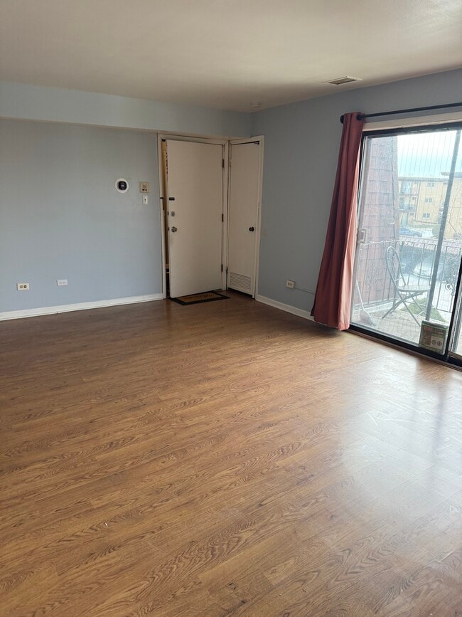 Building Photo - 11925 S Lawndale Ave Unit 3B1