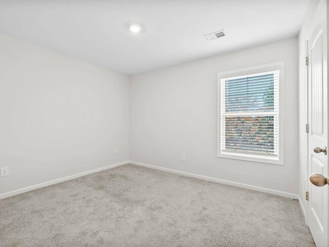 Photo - 4 Sabine Leaf Ct