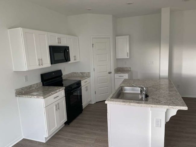 Photo - 6721 SW Dignity Ave