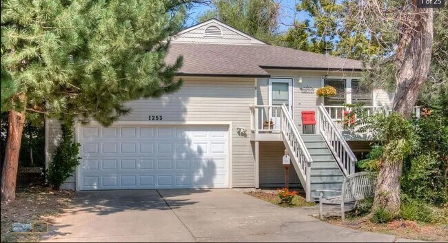 Building Photo - 1253 Elder Ave