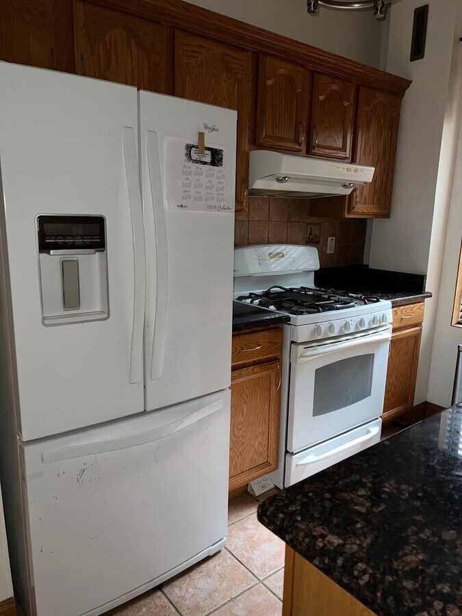 Photo - 29-33-33 51st St