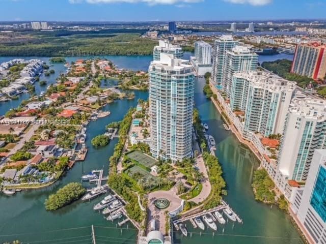 Building Photo - 16400 Collins Ave Unit 542