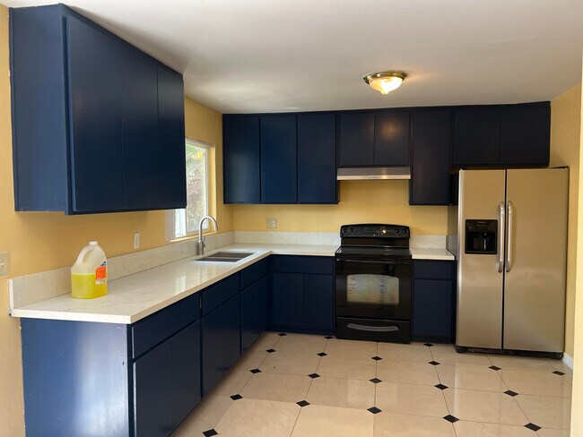 Photo - 6923 N 80th Ave Unit #101