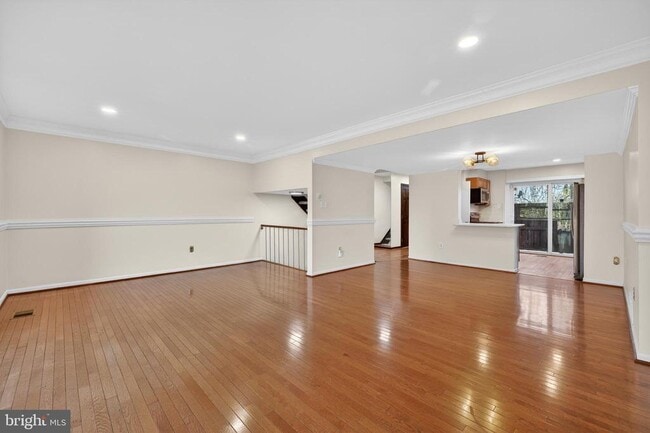 Photo - 9250 Three Oaks Dr