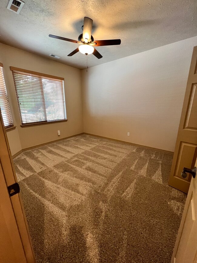Guest Bedroom - 1616 Treehaven Ct