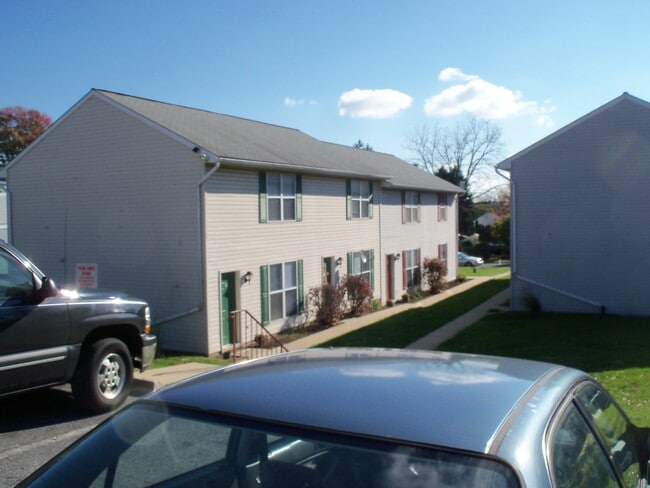 Photo - 741 Union St