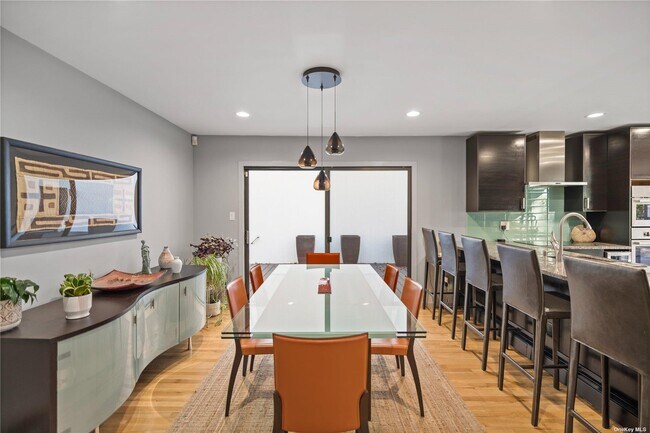 Photo - 25 N Quarter Rd