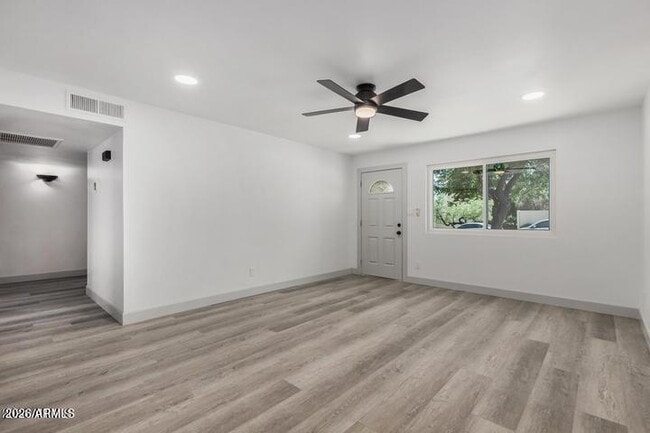 Photo - 1008 W Watson Dr