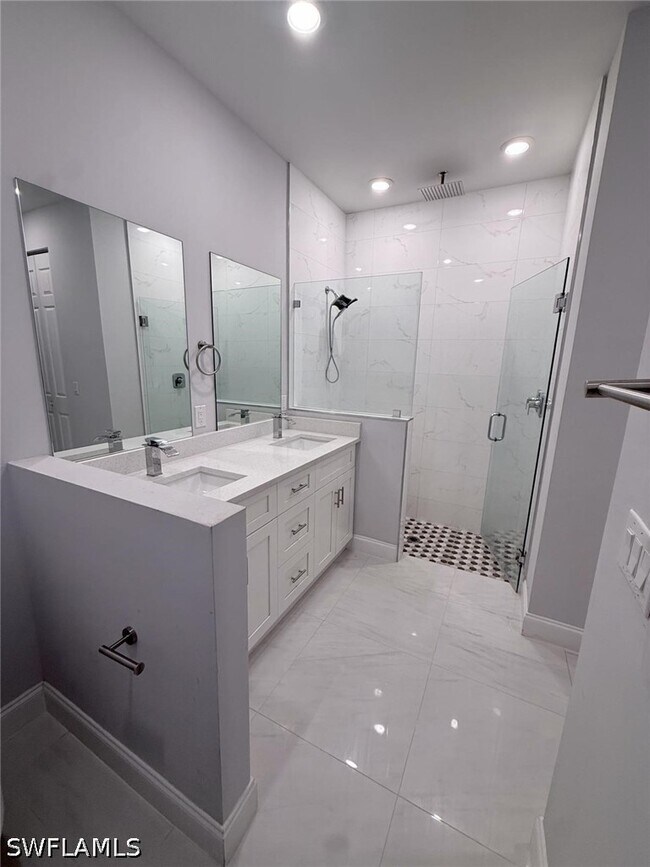 Photo - 912 Ossie Ave