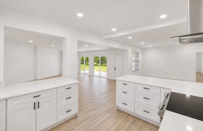 Photo - 12845 NW 2nd Ave