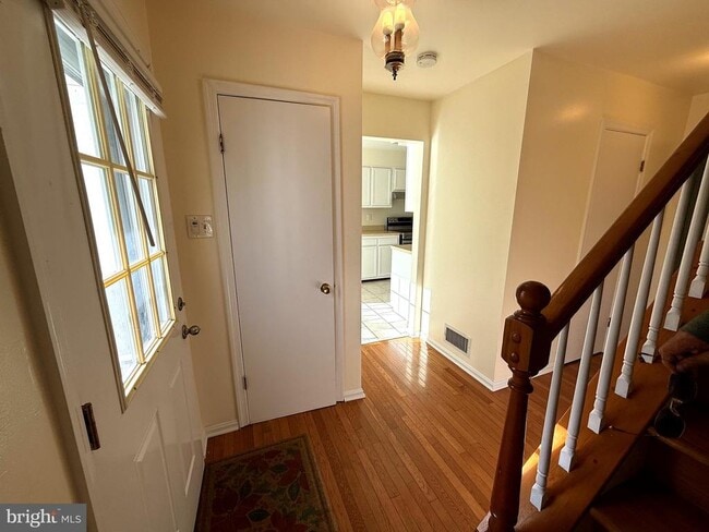 Building Photo - 11 Wimbledon Ct