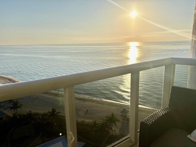 Building Photo - 18201 Collins Ave Unit 1804 Rental