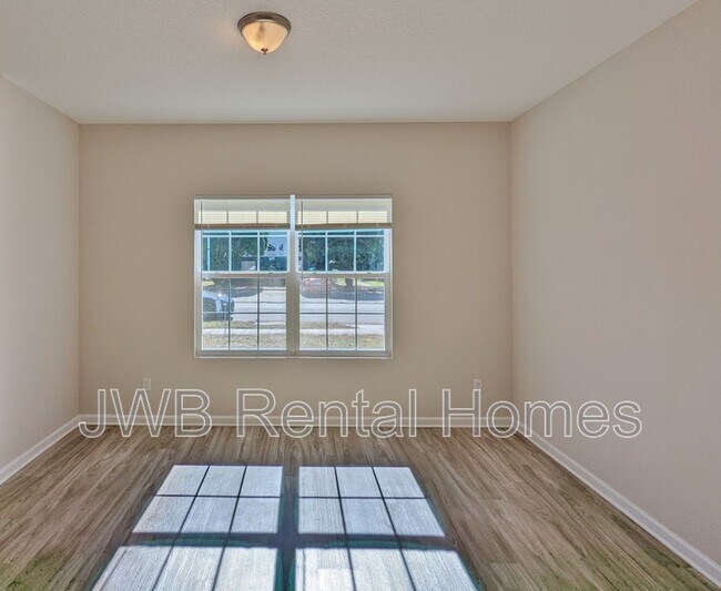 Photo - 7621 Arble Dr