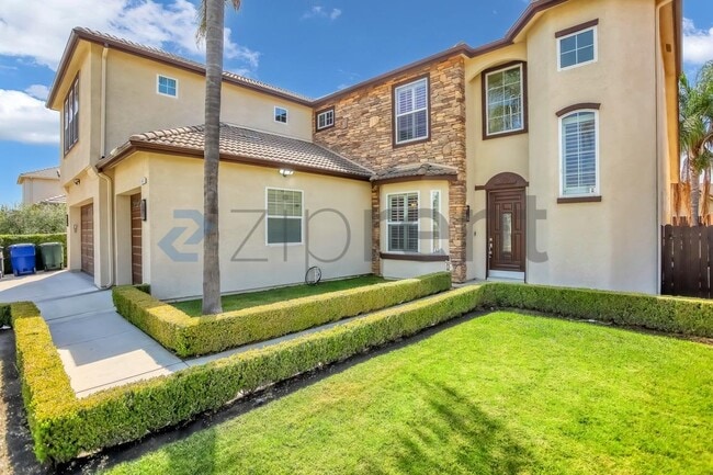 Photo - 5743 W Chennault Ave