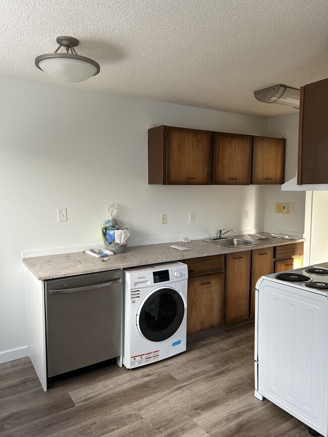 Photo - 3607 118 Ave NW Unit 203