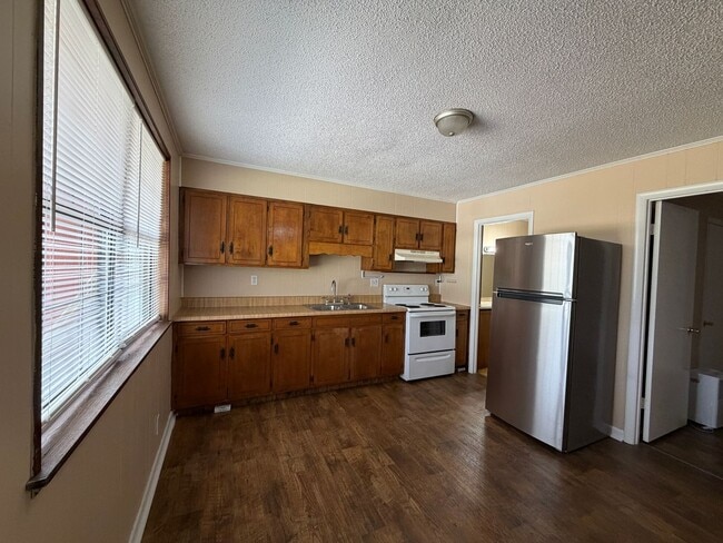 Photo - 956 Thompson Springs Rd SE