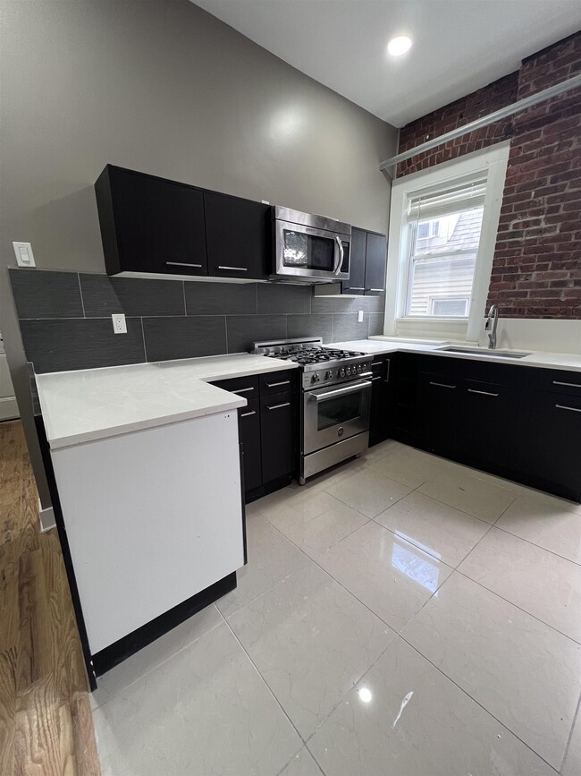 Photo - 155 Midland Ave Unit 2D