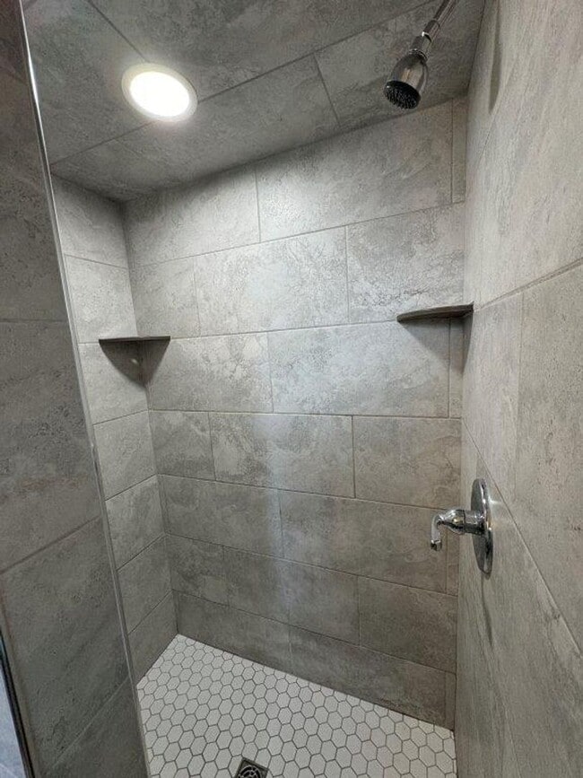 Photo - New paint, ready for move in, 3 bed 2 bath, 2 car in south OKC!