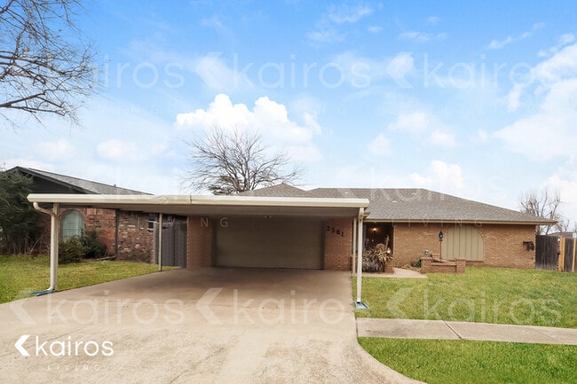 Photo - 2501 SW 91st St House