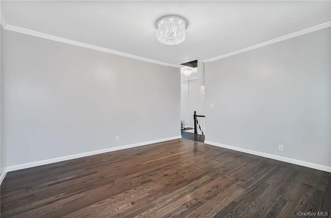 Photo - 192 Ashford Ave Unit 2