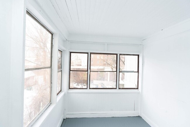 Photo - 405 Alexander St Unit C