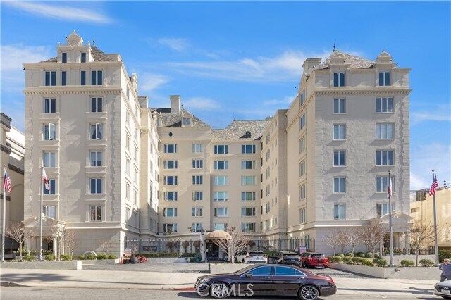 Building Photo - 1424 N Crescent Heights Blvd Unit 20