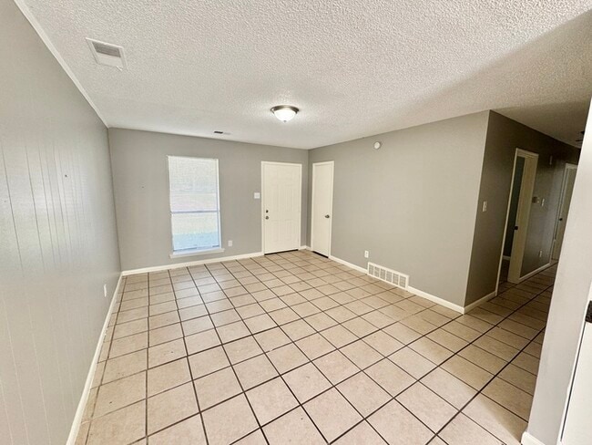Photo - 5168 Corkwood Dr