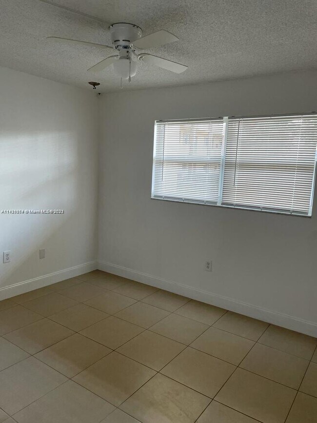 Photo - 8325 Sunrise Lakes Blvd