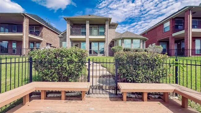 Photo - 4043 Tuscan Shores Dr