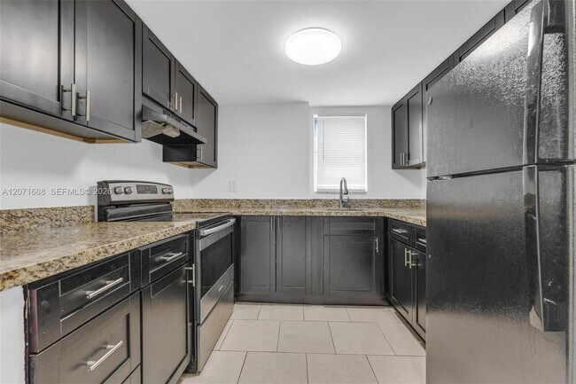 Photo - 3751 SW 60th Ave Unit 1