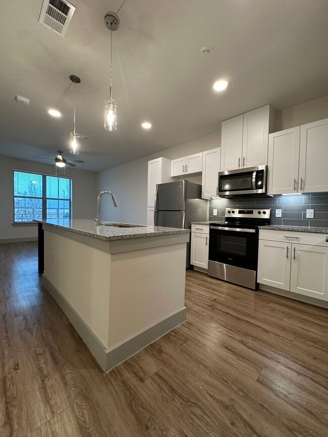 Building Photo - 1451 Beltmill Pkwy Unit 4309 Rental