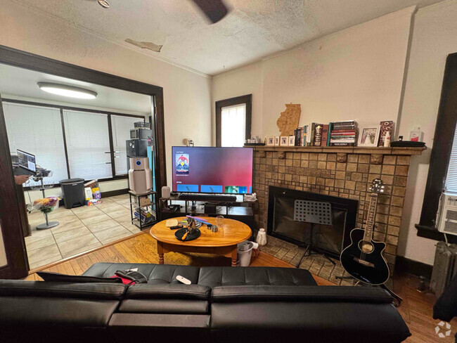 Building Photo - 312 W Springfield Ave Unit 3 Rental
