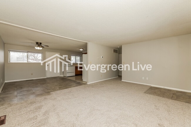 Photo - 2162 Burnside Dr