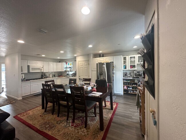 Photo - 2464 Pepper Dr