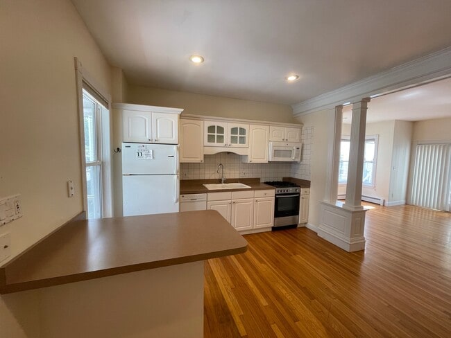 Photo - 9 Locke St Unit 1