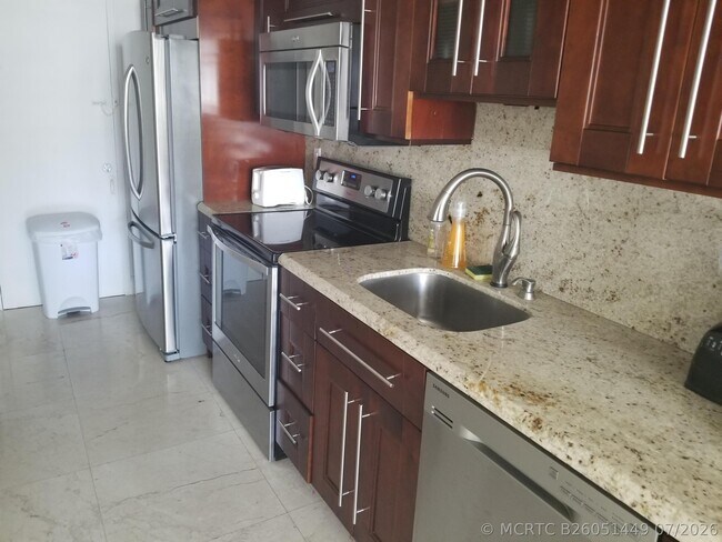 Photo - 100 Lincoln Rd Unit 1524
