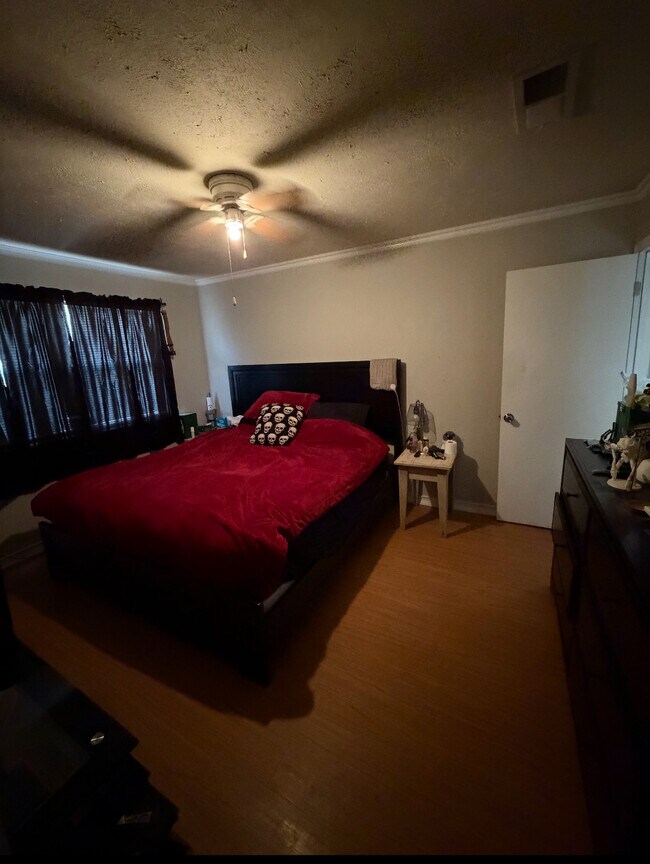 Photo - 2111 Creekwood Dr